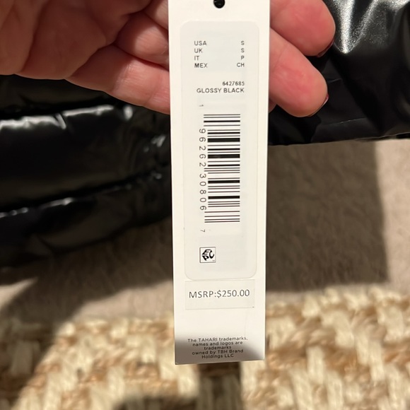 TAHARI Women's Shine Bibbed Hooded Puffer Coat - Picture 7 of 7